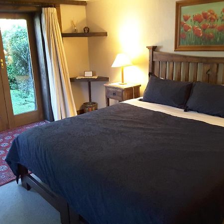Wanaka Stonehouse Bed & Breakfast Екстериор снимка